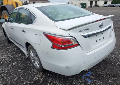 2015 Nissan Altima 2.5 S from USA, damaged, VIN 1N4AL3AP2FC158149